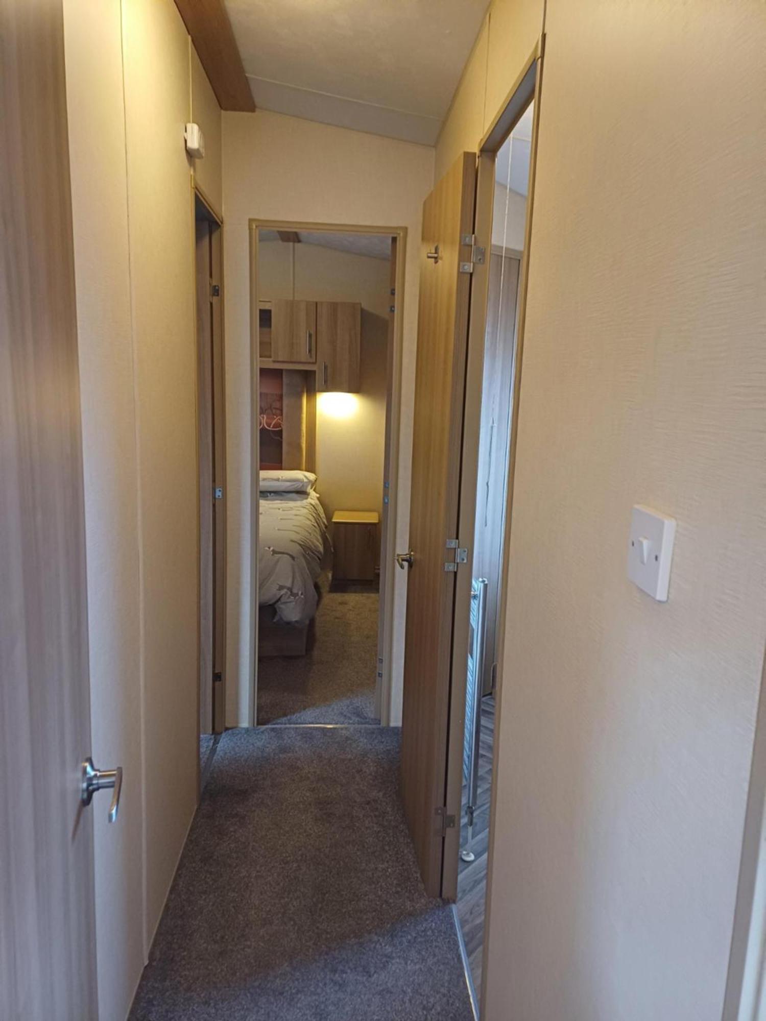 The Highlander Apartment Tain Luaran gambar