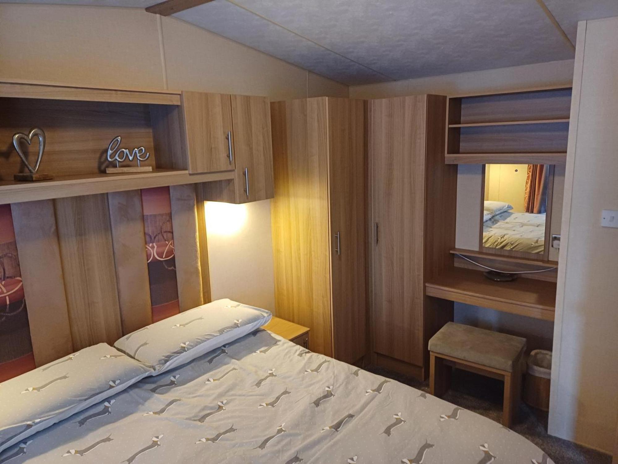 The Highlander Apartment Tain Luaran gambar