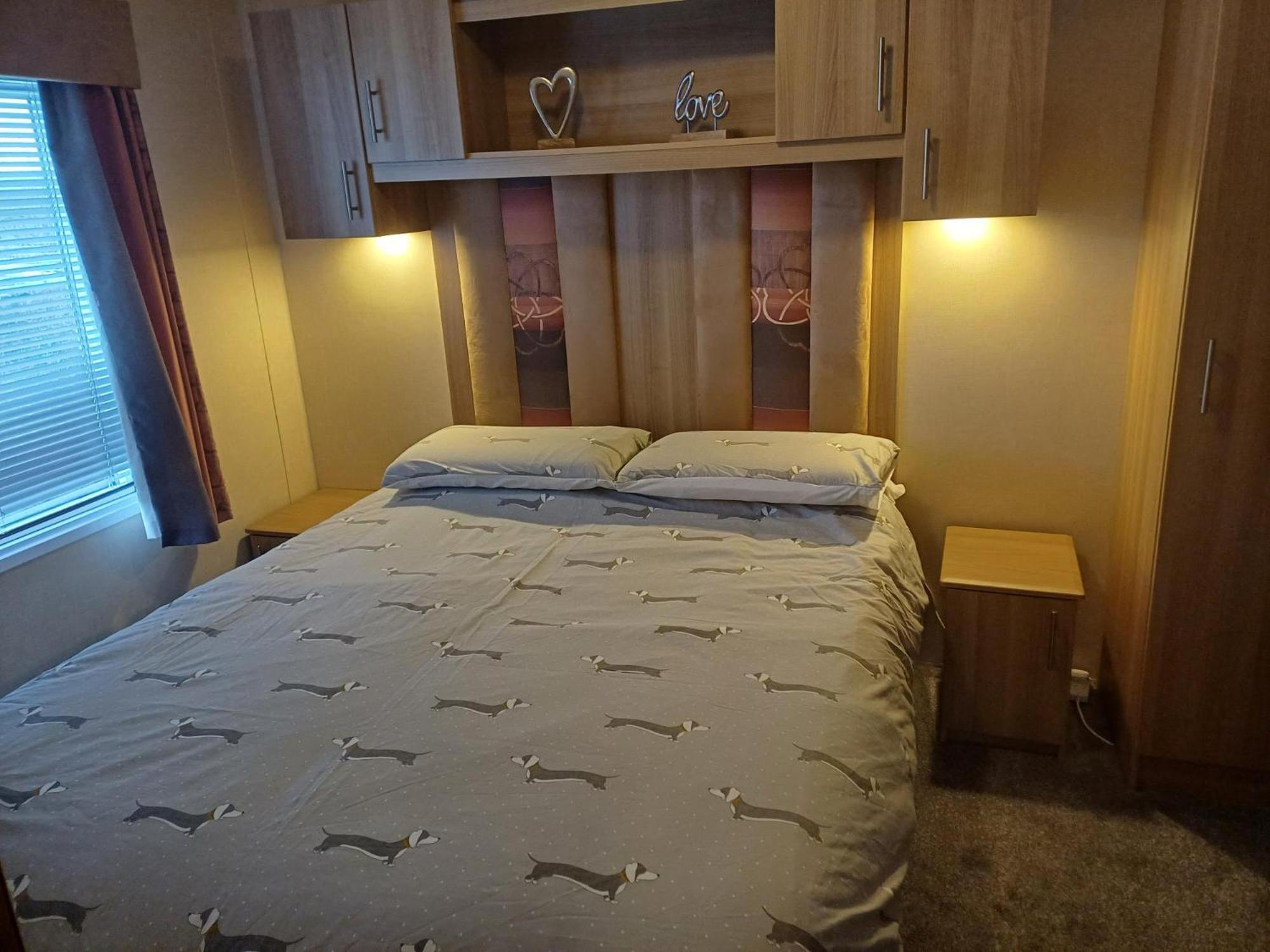 The Highlander Apartment Tain Luaran gambar